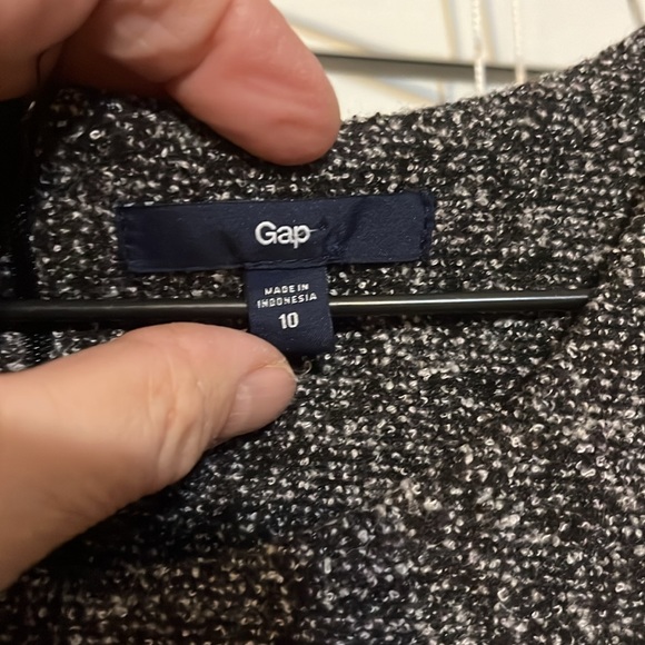 Gap dress. - Picture 3 of 4